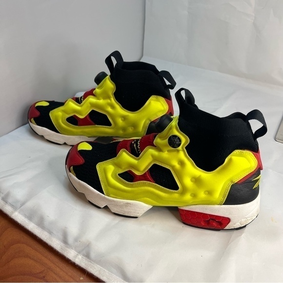 Reebok
Instapump Fury OG 20th Anniversary Sneakers - Picture 8 of 9